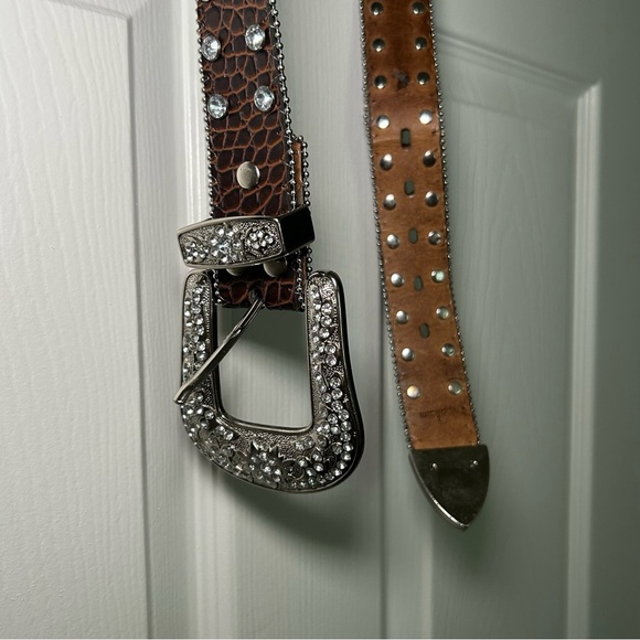 Western Leather Rhinestone Studded Belt - Picture 1 of 11